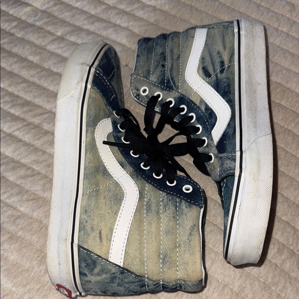 Vans High-Top Sneakers in Blue and White tie dye